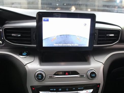 Used 2021 Ford Explorer XLT w/ Equipment Group 202A image 15