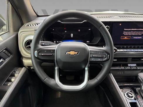 New 2025 Chevrolet Colorado LT w/ LT Convenience Package image 11