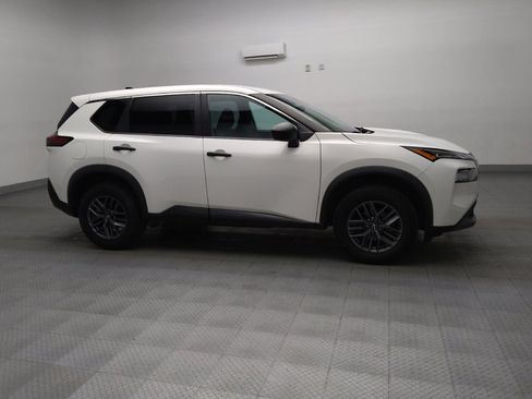 Used 2022 Nissan Rogue S image 11