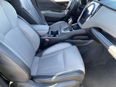 Used 2021 Subaru Outback Limited AWD/4WD image 14