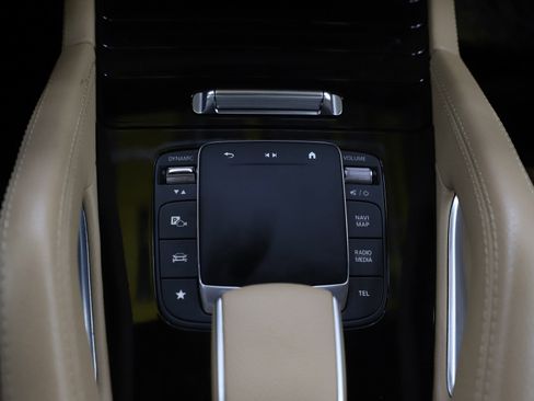 Used 2024 Mercedes-Benz GLE 450 4MATIC image 25