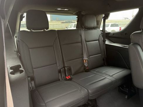 Used 2023 Chevrolet Tahoe Z71 w/ Luxury Package image 34