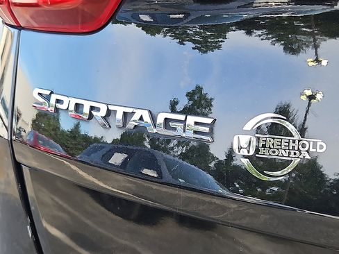 Used 2021 Kia Sportage EX w/ EX Technology Package AWD/4WD image 34