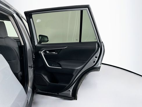 Used 2024 Toyota RAV4 XLE image 30