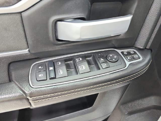 Used 2024 RAM 3500 Big Horn AWD/4WD image 32