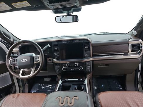 Used 2024 Ford F250 King Ranch w/ Chrome Package image 9