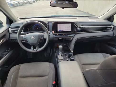 Used 2025 Toyota Camry LE FWD image 12