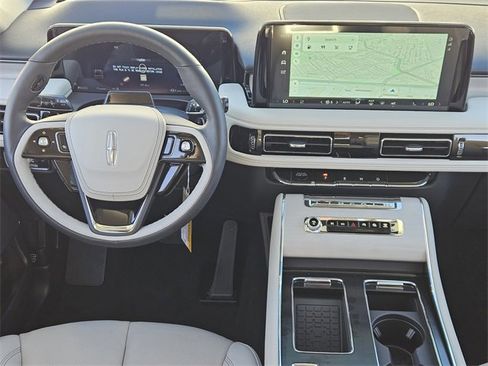 New 2026 Lincoln Aviator Reserve image 25