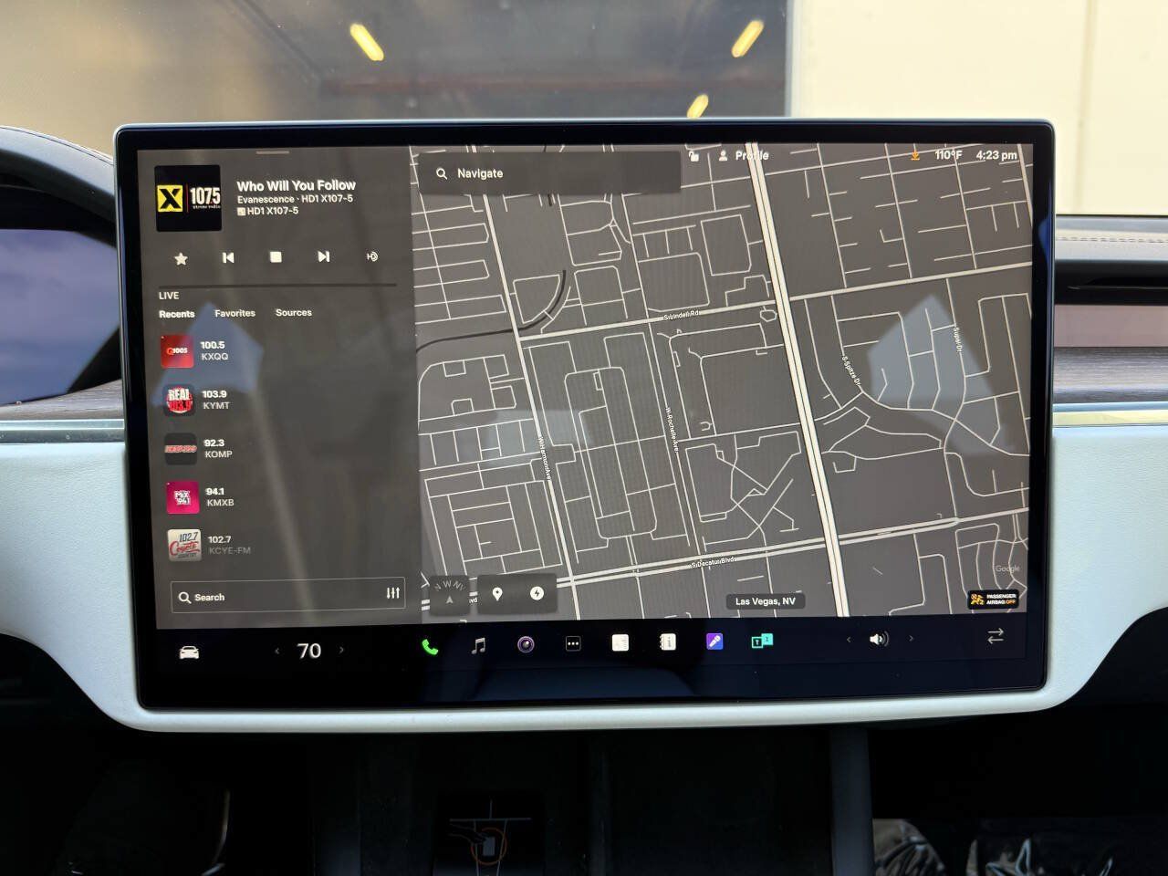 Used 2022 Tesla Model S AWD/4WD image 16