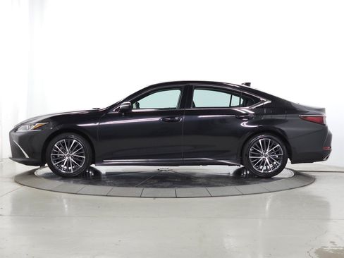 Used 2025 Lexus ES 350 w/ Premium Package FWD image 5
