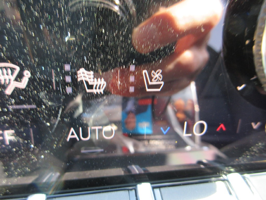 New 2027 GMC Terrain Elevation w/ Elevation Premium Package FWD image 17