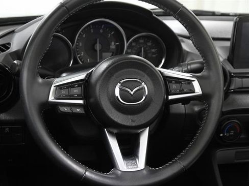 Certified 2021 MAZDA MX-5 Miata Sport image 10