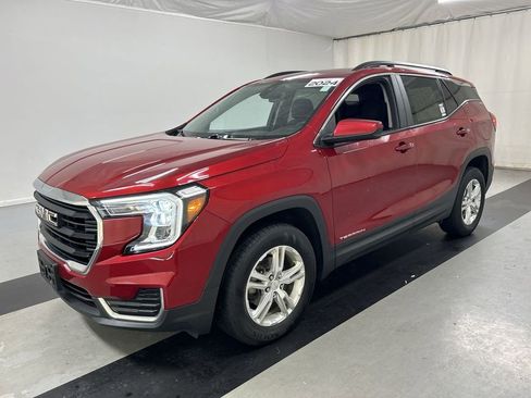 Used 2024 GMC Terrain SLE w/ Driver Convenience Package AWD/4WD image 5