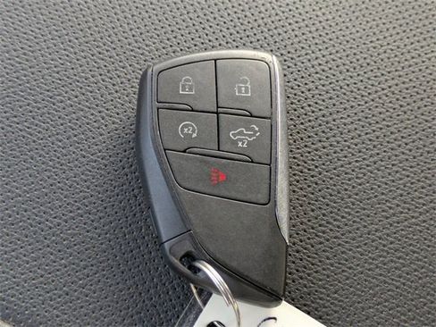 Used 2024 GMC Sierra 1500 AT4 w/ Technology Package image 34