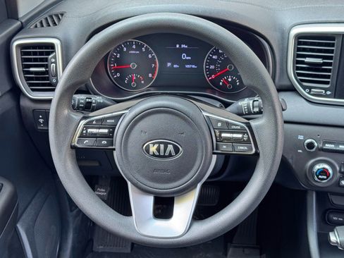 Used 2022 Kia Sportage LX w/ LX AWD Value Edition Package image 18