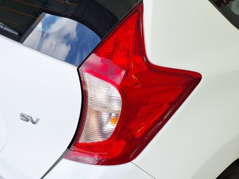 Used 2018 Nissan Versa Note SV image 9