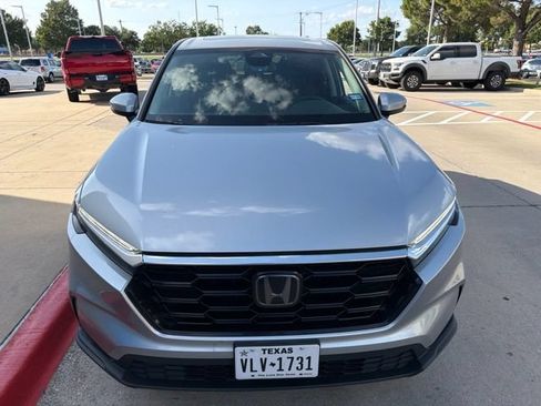 Used 2025 Honda CR-V EX image 2