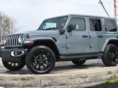 Used 2025 Jeep Wrangler Sahara