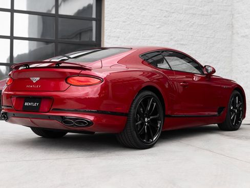 Used 2024 Bentley Continental GT image 3