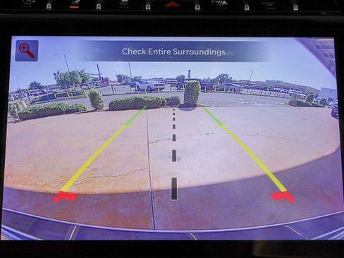 Used 2023 Jeep Grand Cherokee Limited image 17