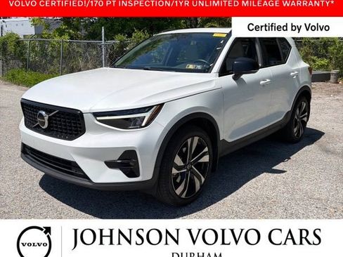 Used 2023 Volvo XC40 B5 Plus w/ Protection Package Premier AWD/4WD image 1