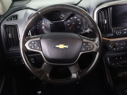 Used 2020 Chevrolet Colorado Z71 AWD/4WD image 34