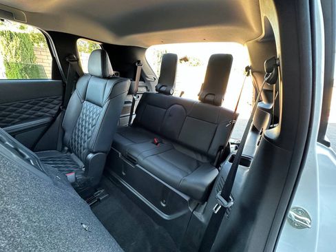 Used 2023 Mitsubishi Outlander SEL AWD/4WD image 32