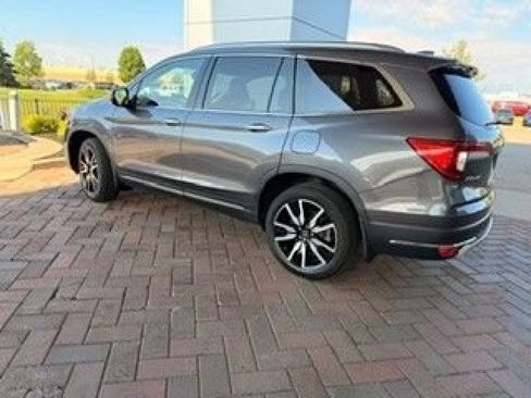 Used 2019 Honda Pilot Elite image 2