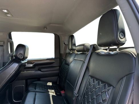 Used 2024 Chevrolet Silverado 3500 LT w/ Convenience Package AWD/4WD image 12