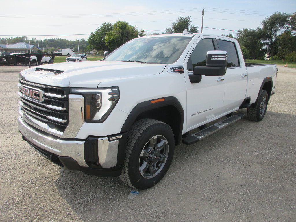 New 2026 GMC Sierra 3500 SLT w/ SLT Premium Package AWD/4WD image 11