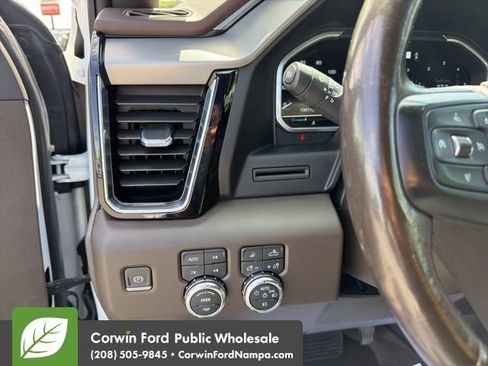 Used 2022 GMC Sierra 1500 Denali AWD/4WD image 15