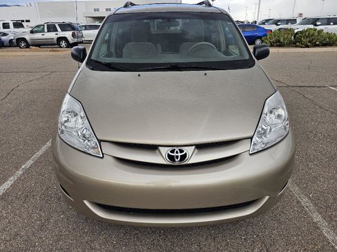 Used 2009 Toyota Sienna LE image 8