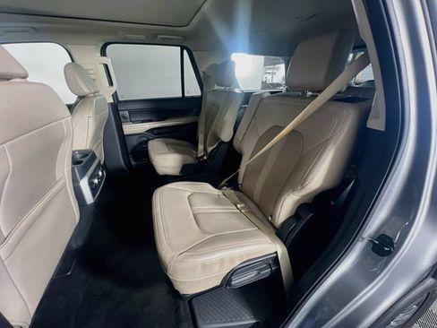 Used 2022 Ford Expedition Limited AWD/4WD image 27