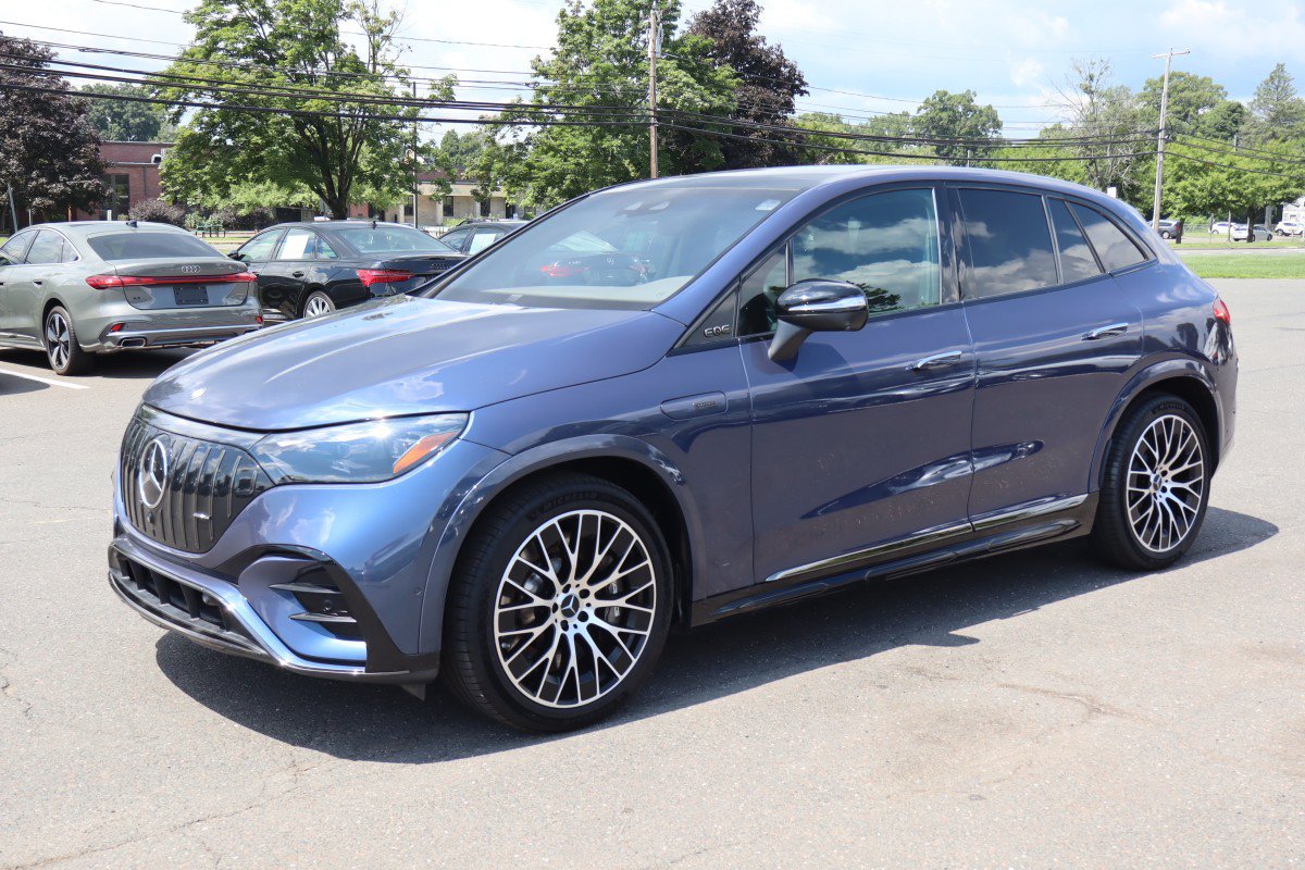 Used 2024 Mercedes-Benz EQE AMG 4MATIC SUV image 2