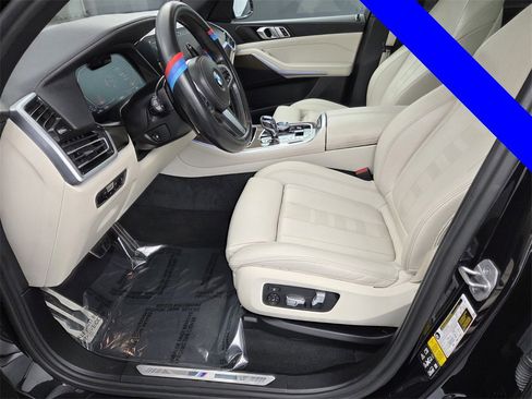 Used 2022 BMW X5 xDrive40i w/ M Sport Package image 31