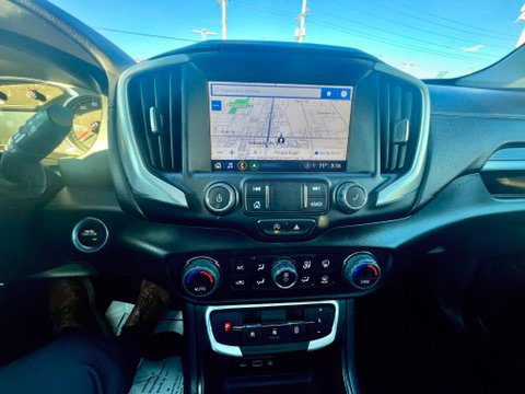 Used 2024 GMC Terrain SLE w/ Driver Convenience Package FWD image 24