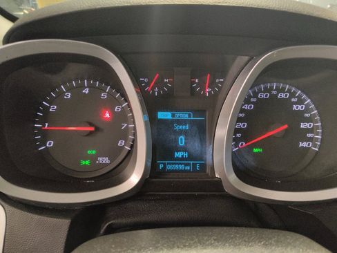 Used 2017 Chevrolet Equinox LS FWD image 23