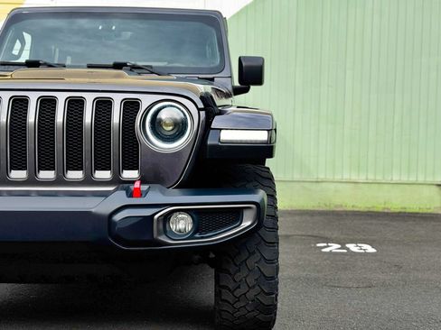 Used 2019 Jeep Wrangler Unlimited Rubicon AWD/4WD image 12