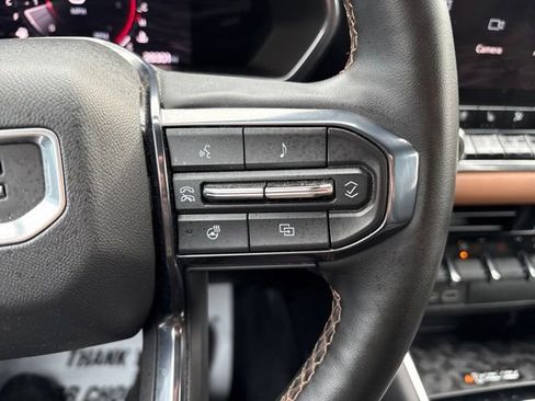 Used 2023 GMC Canyon AT4 w/ AT4 Premium Package image 25