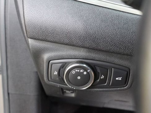 Used 2017 Lincoln MKC Select w/ Select Plus Package AWD/4WD image 15