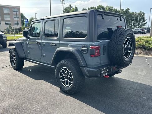 Used 2024 Jeep Wrangler Unlimited Rubicon AWD/4WD image 6