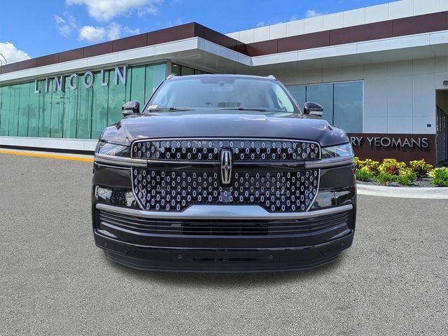 New 2027 Lincoln Navigator Premiere RWD image 9