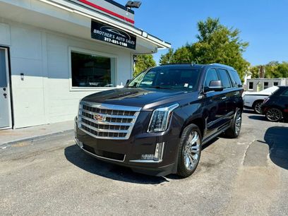 Used 2017 Cadillac Escalade Premium Luxury w/ LPO, Radiant Package