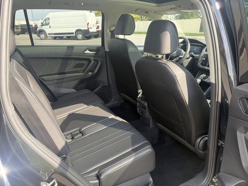 Certified 2022 Volkswagen Tiguan SE AWD/4WD image 23