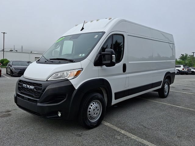 Used 2025 RAM ProMaster 2500 w/ Convenience Group FWD image 3