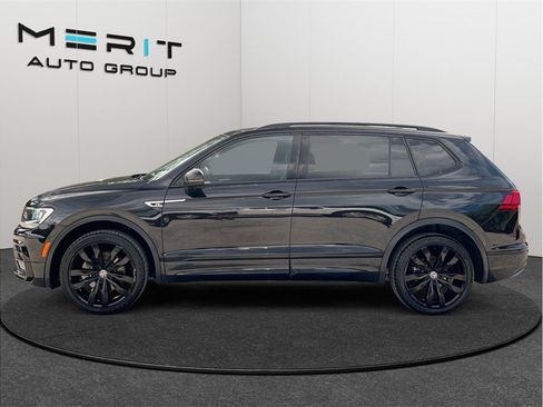 Used 2021 Volkswagen Tiguan SE R-Line FWD image 5