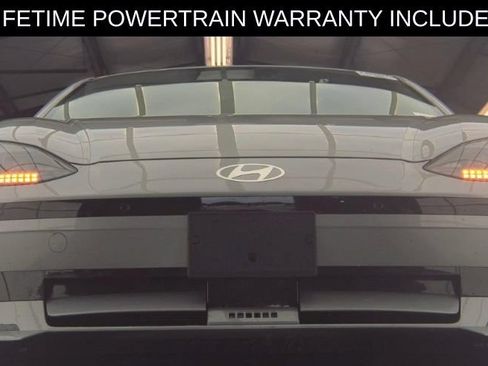 Used 2024 Hyundai Ioniq 6 SEL RWD image 2