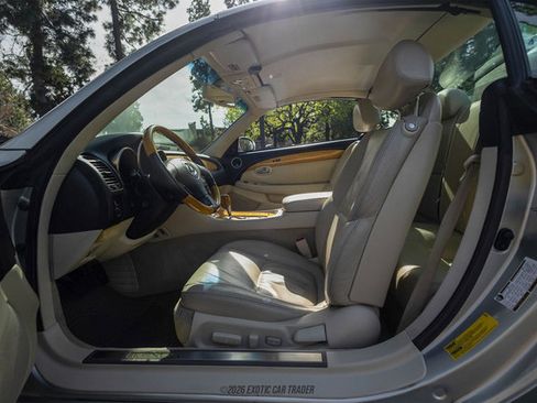 Used 2005 Lexus SC 430 Convertible image 44