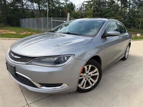 Used 2017 Chrysler 200 Limited w/ Driver Assist Package FWD image 1