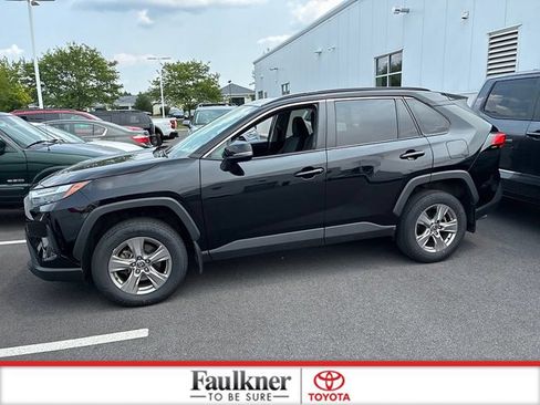 Certified 2023 Toyota RAV4 XLE w/ Convenience Package AWD/4WD image 19